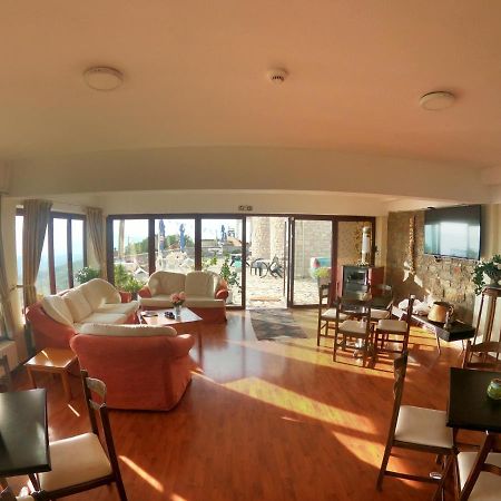 Hotel Isaraiko Spiti Agia Theodora Íszarisz Kültér fotó