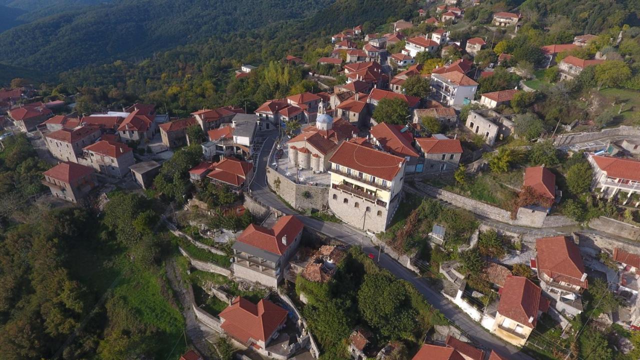 Hotel Isaraiko Spiti Agia Theodora Íszarisz Kültér fotó