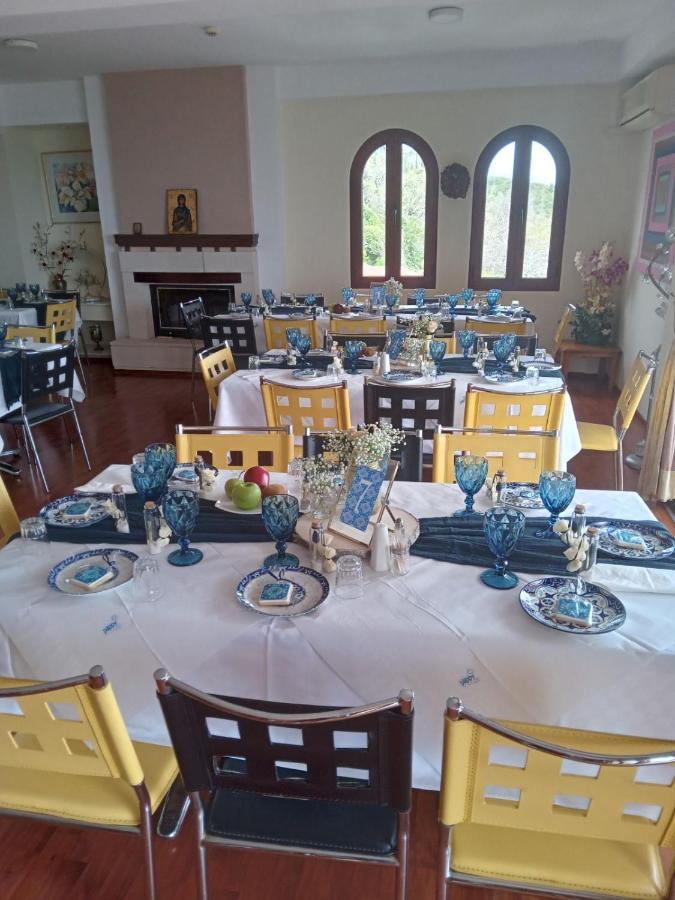 Hotel Isaraiko Spiti Agia Theodora Íszarisz Kültér fotó